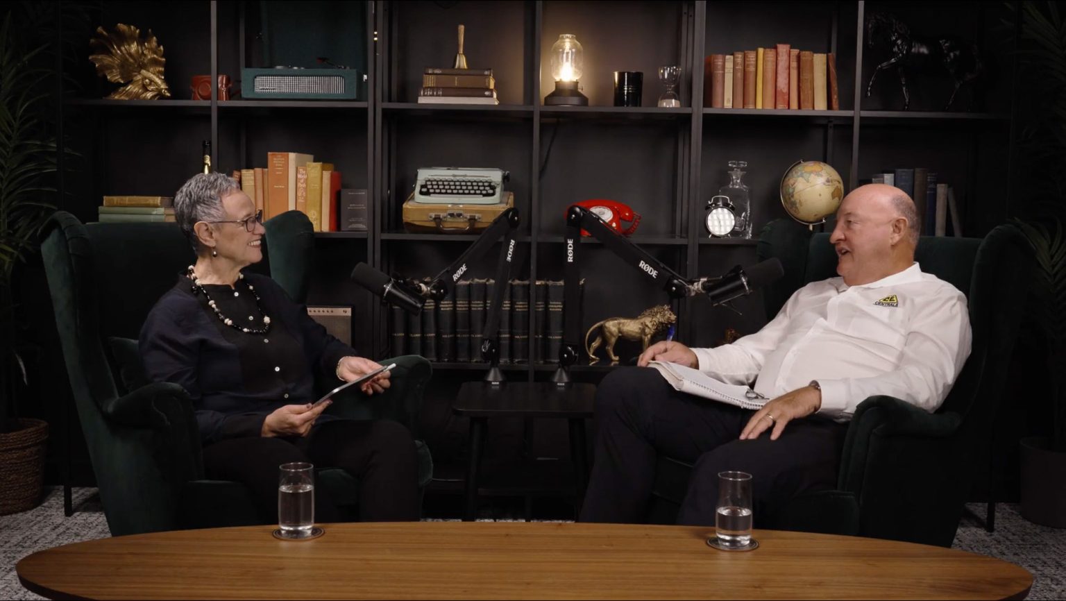 Jennifer Elliot Pod Centre